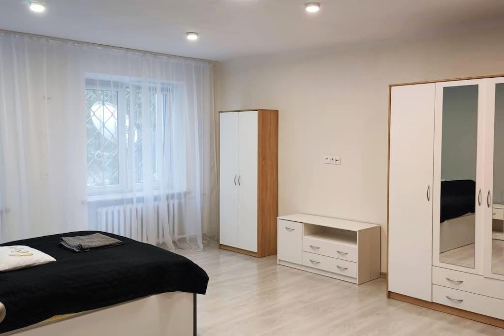 Two Room Apartment In A Prestigious Location 바르샤바 외부 사진